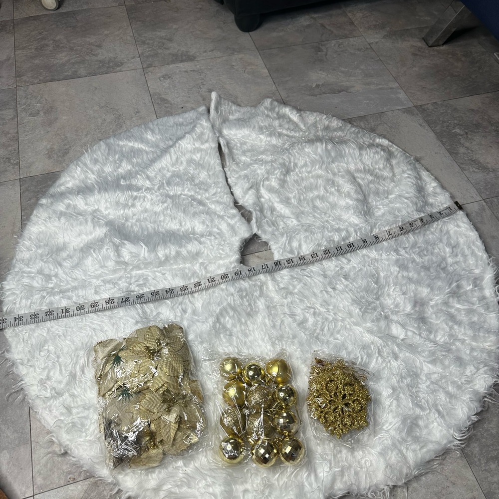 Christmas tree decorations